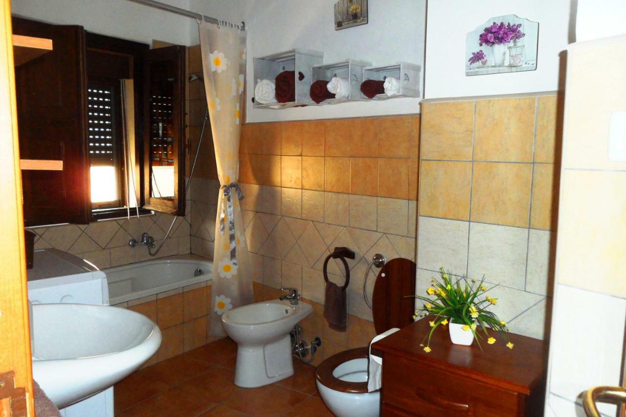 La Casa Di Maya Sassari Buitenkant foto